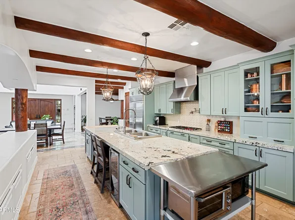 1823 W MADDOCK Road, Phoenix, AZ 85086