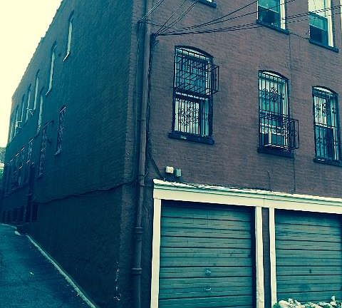 2nd image of 3279 33rd St