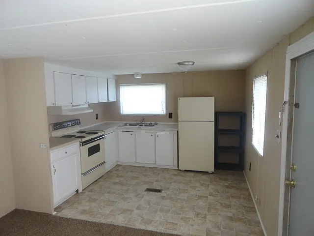 209A McQueen St — Photo 7