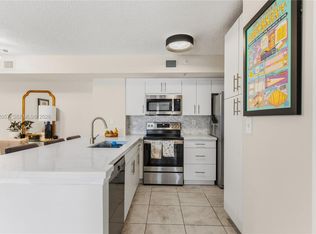 2640 S University Dr #111, Fort Lauderdale, FL 33314