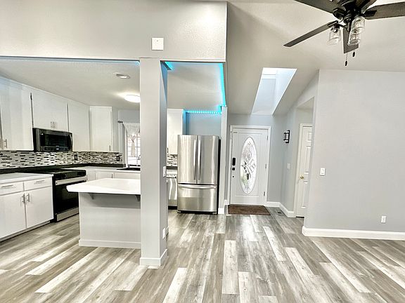 4th image of 364 White River Dr