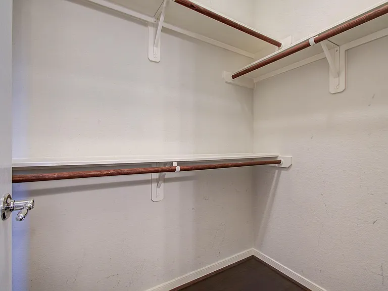 25314 Celtic Terrace Dr — Photo 24