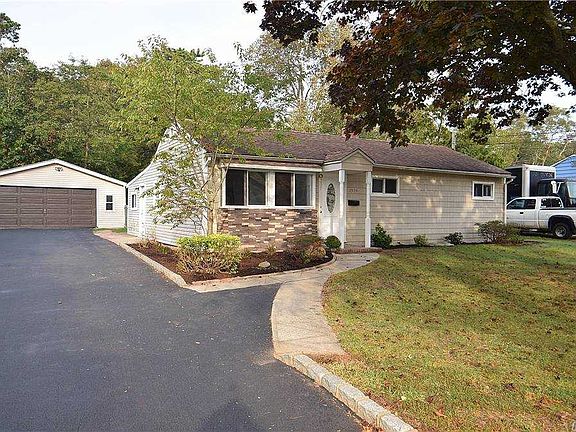 4th image of 1554 N Thompson Dr