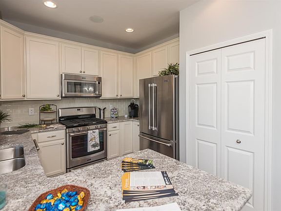 3rd image of 11388 Sand Hill Dr #11