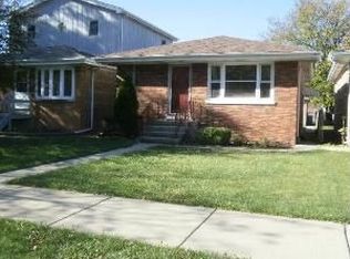 8548 Parkside Ave, Burbank, IL