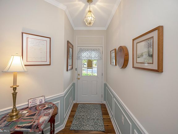 4th image of 6 Harborton Ln