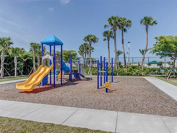 4th image of 231 Toscavilla Blvd
