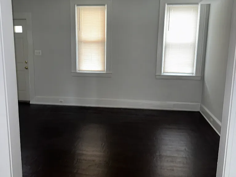 119 Ventnor Ter — Photo 3