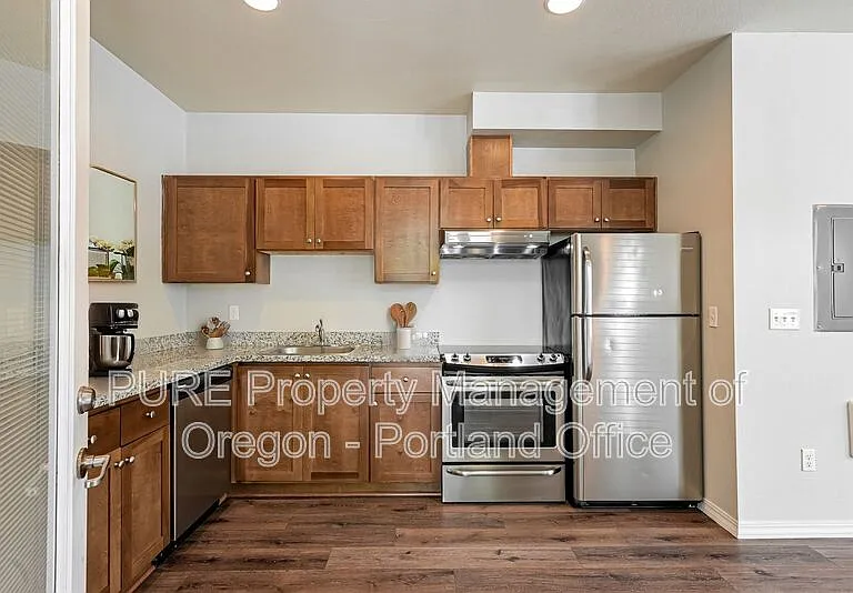 5490 SE Milwaukie Ave #101 — Photo 3