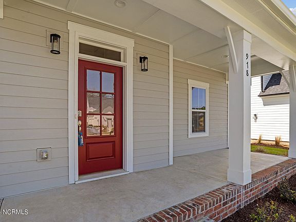 5th image of 978 Hunter Grace Drive