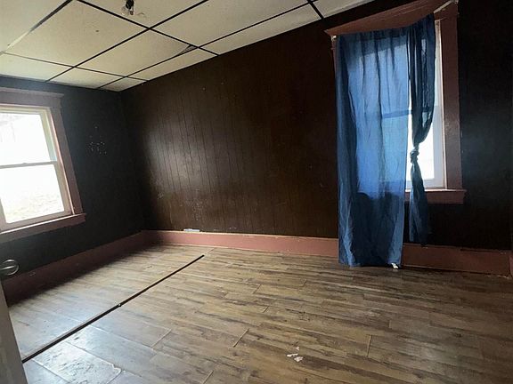 5th image of 128 McGary Ave