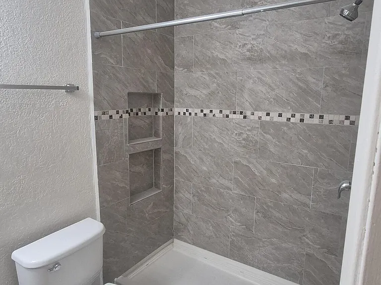 9009 W Elm St #5 — Photo 9