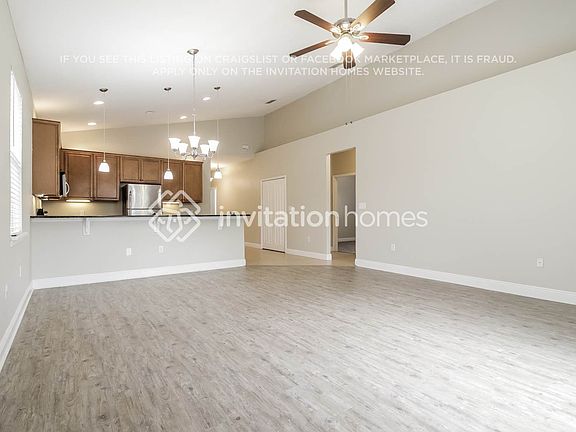 3rd image of 521 Hibiscus Cove Dr