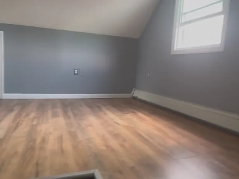 239-241 E 16th St #2 — Photo 7