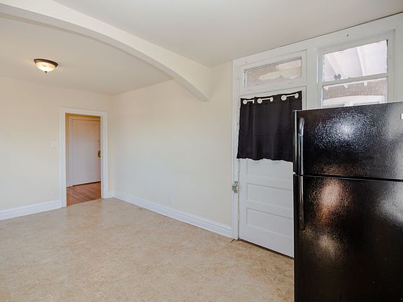 5th image of 1336 S Austin Blvd APT D