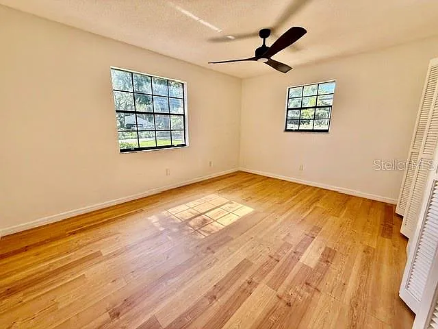 860 N Kansas Ave — Photo 15