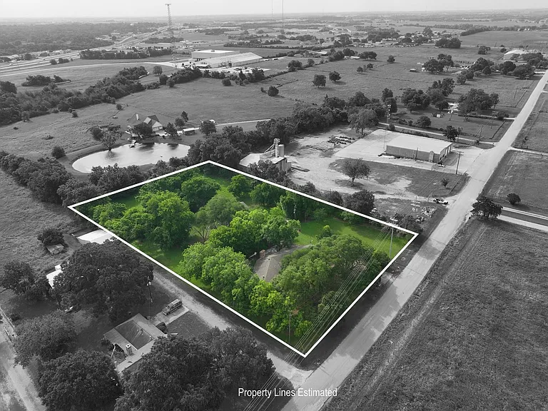 915 Farmers Rd — Photo 4