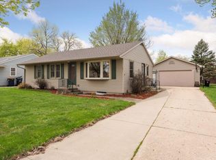 124 S Elm St, Belle Plaine, MN 56011