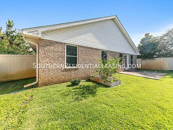 3rd image of 103 Windrift Dr