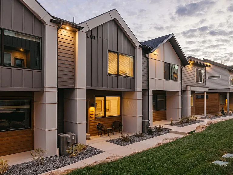 Enduro Townhomes — Photo 23