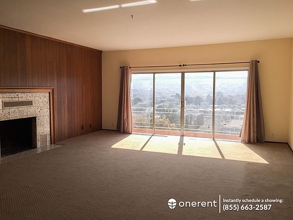 5th image of 453 Monterey Blvd