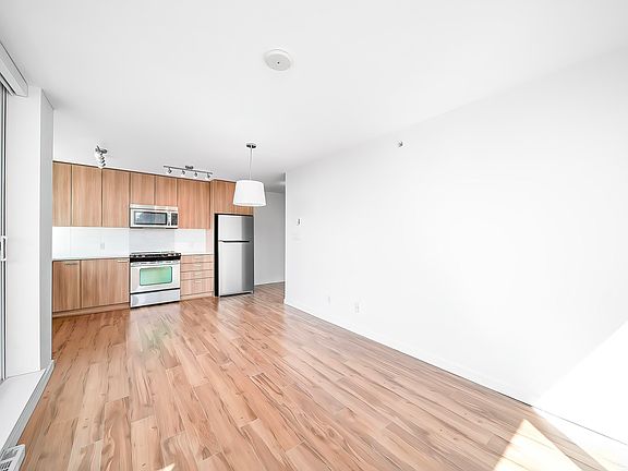 5th image of 13325 102a Ave #2309