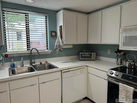 3rd image of 134 Richwood Dr APT 6
