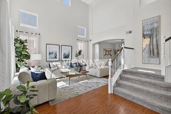 4 bed, 3.0 bath, 2939 sqft, $3,295 — Photo 3