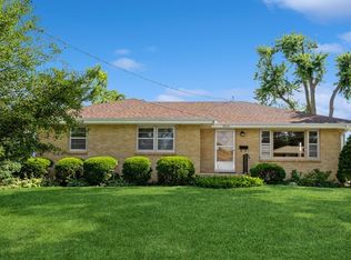 7210 Beechwood Dr, Urbandale, IA 50322