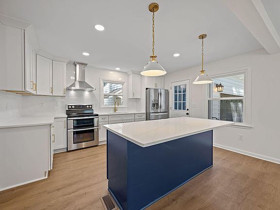 4th image of 5321 Fieldstone Dr
