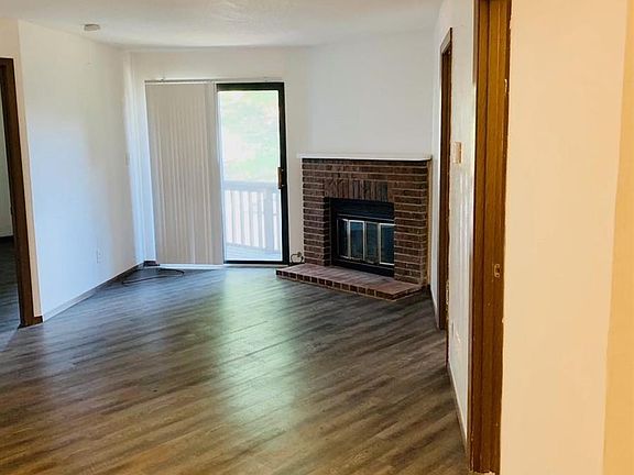 4th image of 1520 Summer Run Dr Unit 202