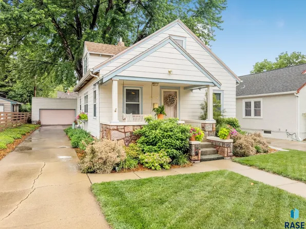 805 S West Ave, Sioux Falls, SD 57104