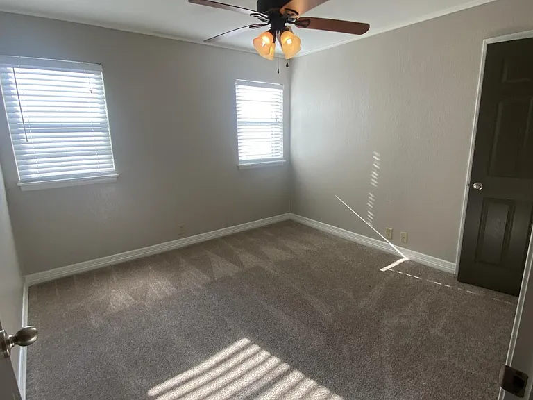 1818 W Cedar St — Photo 9