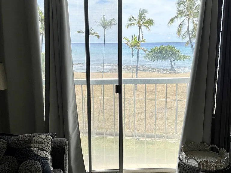 Farrington Hwy — Photo 8
