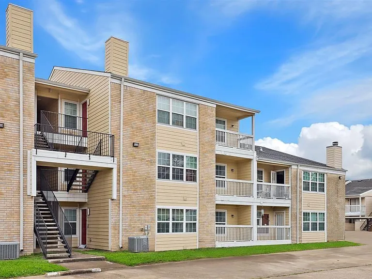 2750 Holly Hall St #1917 — Photo 35