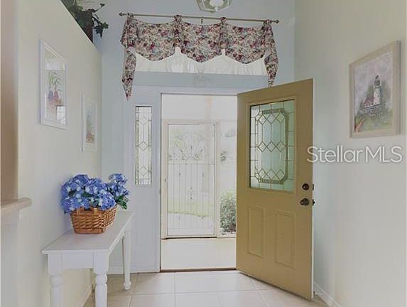 5th image of 5652 Sir Churchill Dr