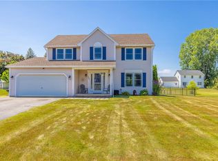 505 Brixton Trl, Webster, NY 14580