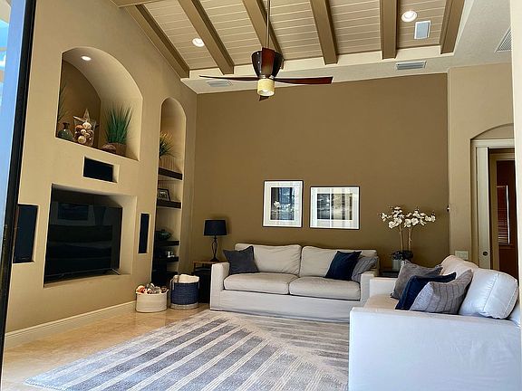 3rd image of 958 Willow Gardens Ct
