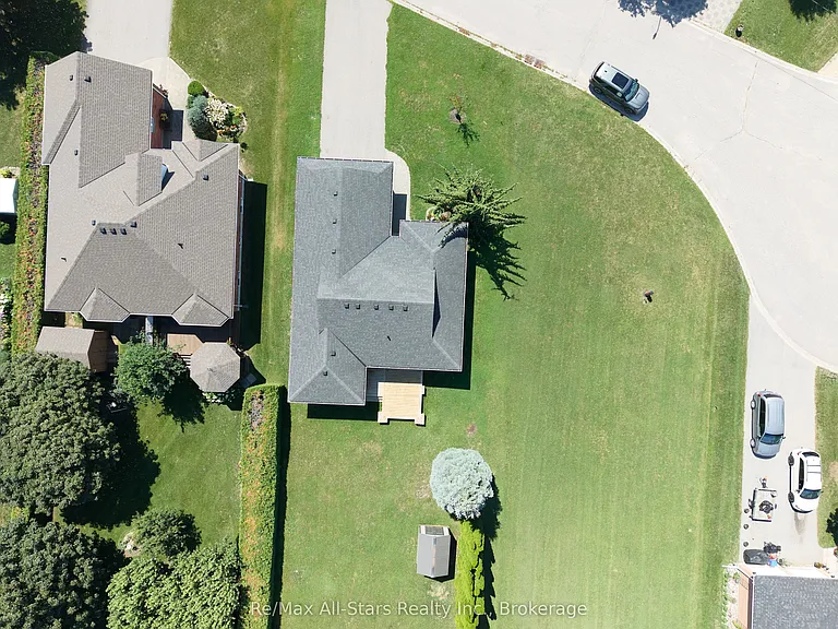 8 Whitney Ct — Photo 27