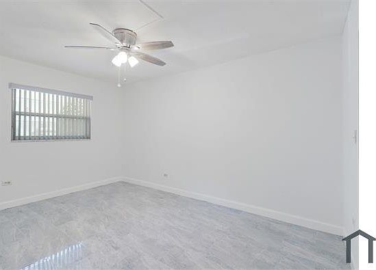 5th image of 447 NE 195th St APT 119