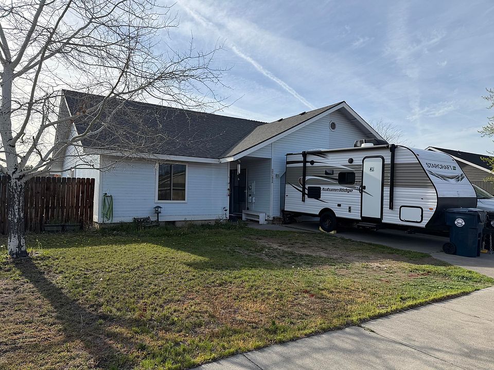 1st image of 2741 SW 28th St