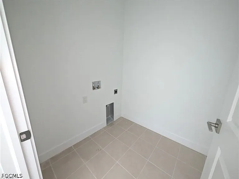 1101 Harold Ave S — Photo 8