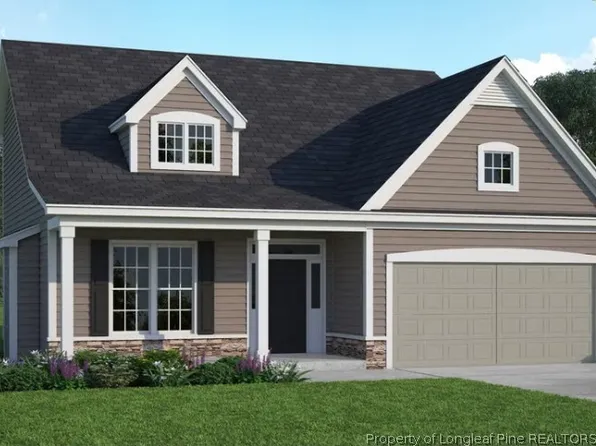 319 Pinnacle Ct, Raeford, NC 28376