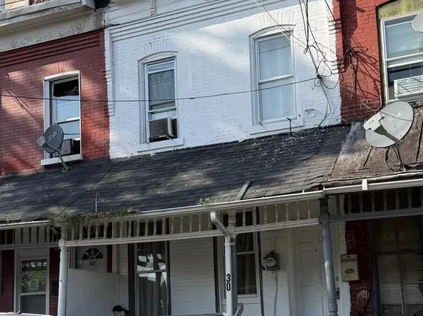 30 Montgomery Pl, Trenton, NJ 08618