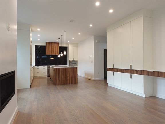 3rd image of 70 Walker St #21