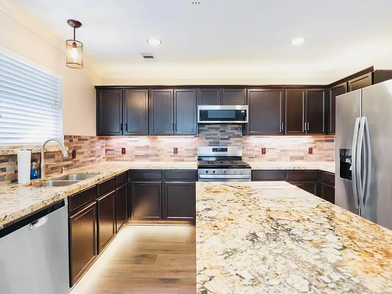 21023 Kenna Cove Ln — Photo 3
