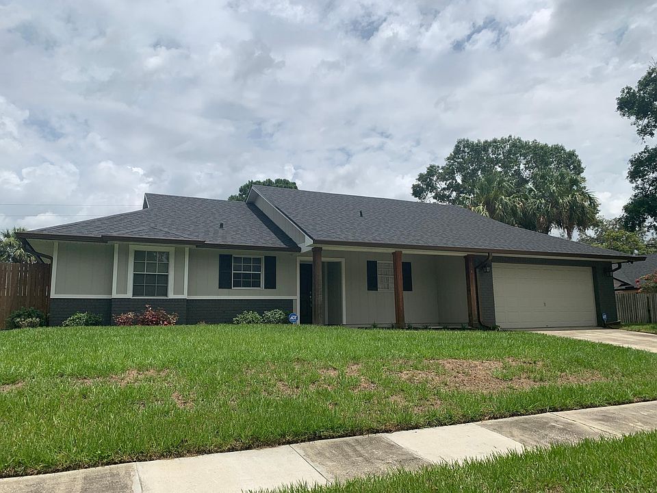 1st image of 7674 Glenmoor Ln