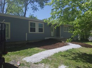 609 Manning Dr, Noel, MO 64854