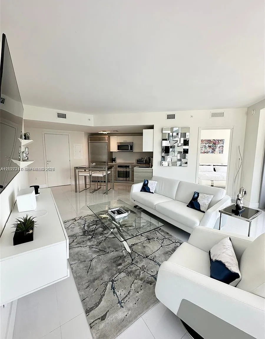 Brickellhouse Condo — Photo 1