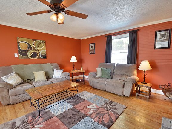 4th image of 6832 Sayler Ave